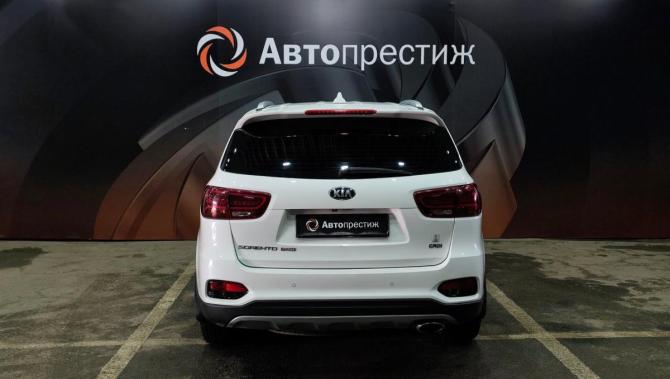 Kia Sorento III Prime Рестайлинг с пробегом 2019 года, цена 2 680 000 рублей, 99910 км, внедорожник, Автокод Объявления