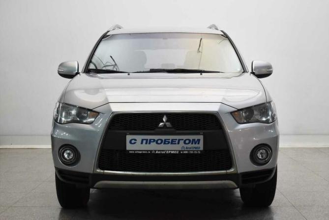 Mitsubishi Outlander II Рестайлинг с пробегом 2010 года, цена 1 040 000 рублей, 131148 км, внедорожник, Автокод Объявления