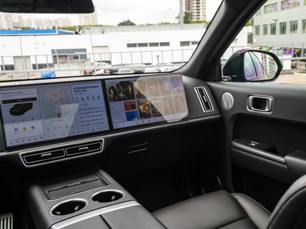 Li Auto (Lixiang) L9 I с пробегом 2023 года, цена 6 348 000 рублей, 46000 км, внедорожник, Автокод Объявления