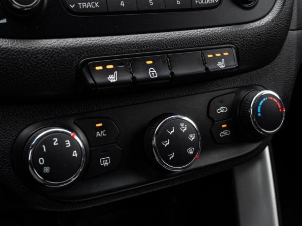 Kia Ceed II с пробегом 2013 года, цена 1 070 000 рублей, 179131 км, хэтчбек, Автокод Объявления