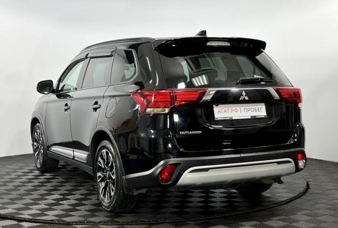 Mitsubishi Outlander III Рестайлинг 3 с пробегом 2021 года, цена 2 100 000 рублей, 166419 км, внедорожник, Автокод Объявления