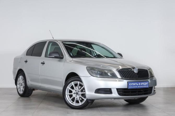 Skoda Octavia II (A5) Рестайлинг с пробегом 2010 года, цена 799 000 рублей, 293000 км, лифтбек, Автокод Объявления