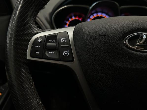 Lada (ВАЗ) Vesta I с пробегом 2021 года, цена 1 249 000 рублей, 45993 км, универсал, Автокод Объявления