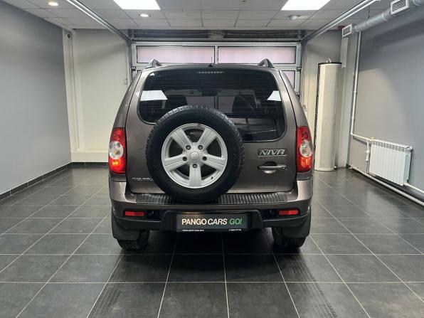 Chevrolet Niva I Рестайлинг с пробегом 2015 года, цена 590 000 рублей, 116279 км, внедорожник, Автокод Объявления
