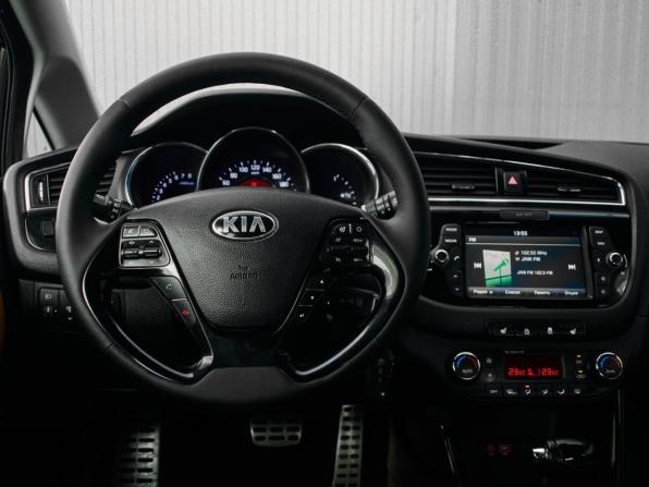Kia Ceed II Рестайлинг с пробегом 2016 года, цена 1 350 000 рублей, 115379 км, универсал, Автокод Объявления