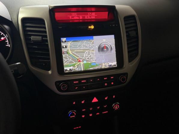 Kia Venga I Рестайлинг с пробегом 2015 года, цена 1 140 000 рублей, 169895 км, компактвэн, Автокод Объявления