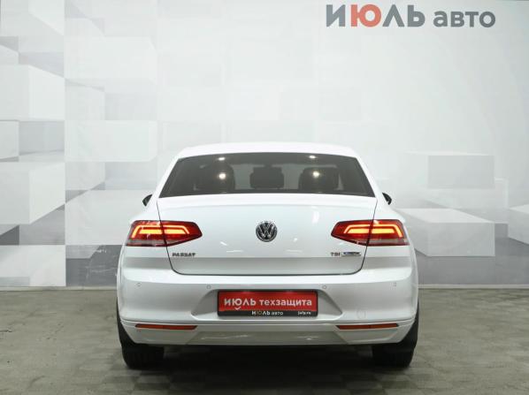 Volkswagen Passat B8 с пробегом 2015 года, цена 1 750 000 рублей, 150636 км, седан, Автокод Объявления
