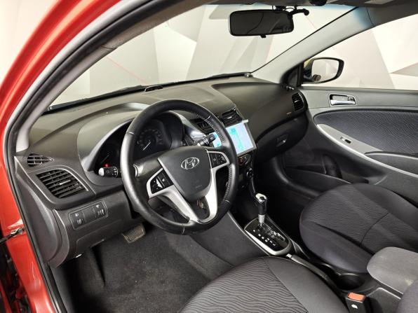 Hyundai Solaris I с пробегом 2011 года, цена 795 000 рублей, 76101 км, седан, Автокод Объявления