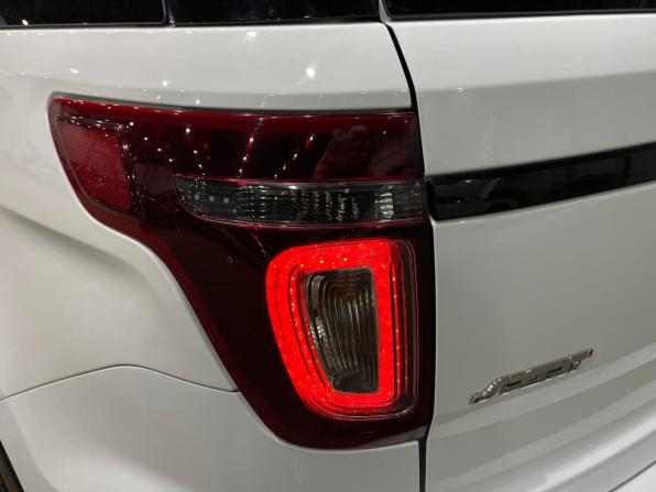 Ford Explorer V с пробегом 2015 года, цена 2 019 000 рублей, 233330 км, внедорожник, Автокод Объявления
