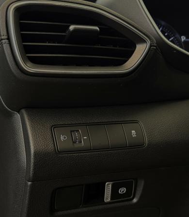 Hyundai Santa Fe IV Рестайлинг с пробегом 2021 года, цена 3 200 000 рублей, 92883 км, внедорожник, Автокод Объявления