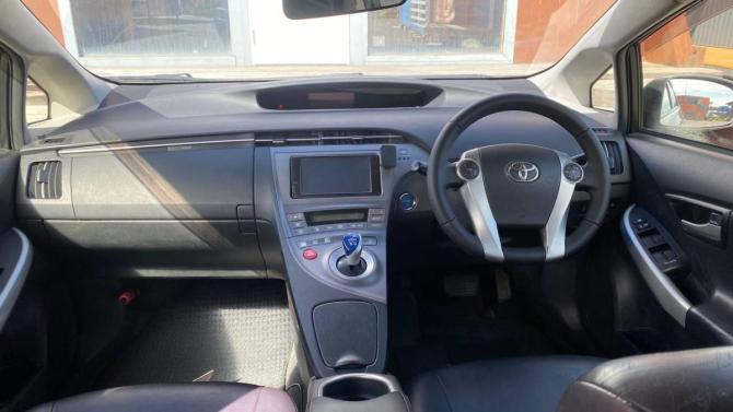 Toyota Prius III Рестайлинг (XW30) с пробегом 2012 года, цена 1 099 000 рублей, 167814 км, лифтбек, Автокод Объявления