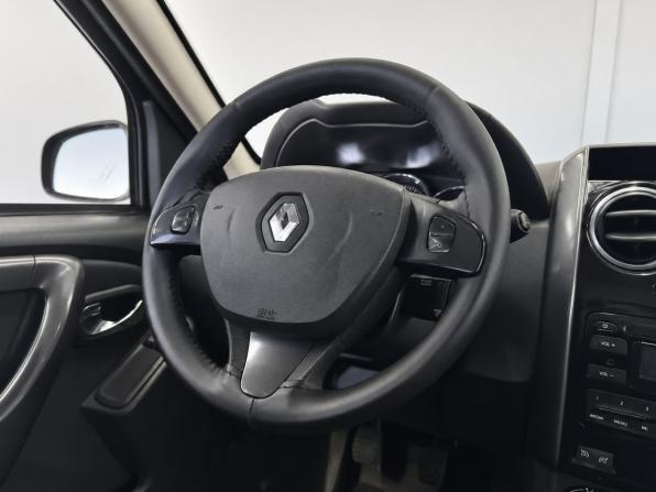 Renault Duster I Рестайлинг с пробегом 2015 года, цена 1 349 000 рублей, 160000 км, внедорожник, Автокод Объявления