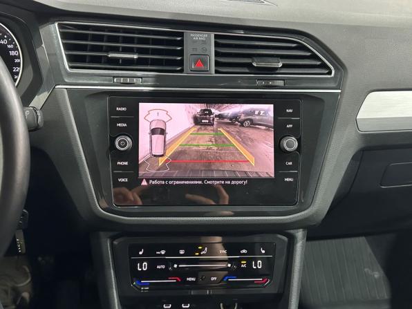 Volkswagen Tiguan II Рестайлинг с пробегом 2021 года, цена 2 455 000 рублей, 75204 км, внедорожник, Автокод Объявления