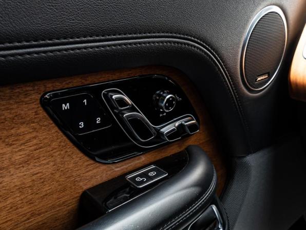 Land Rover Range Rover IV Рестайлинг с пробегом 2018 года, цена 5 350 000 рублей, 159042 км, внедорожник, Автокод Объявления