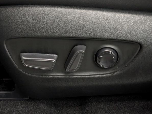 Toyota RAV4 V (XA50) с пробегом 2025 года, цена 3 925 000 рублей, 5170 км, внедорожник, Автокод Объявления