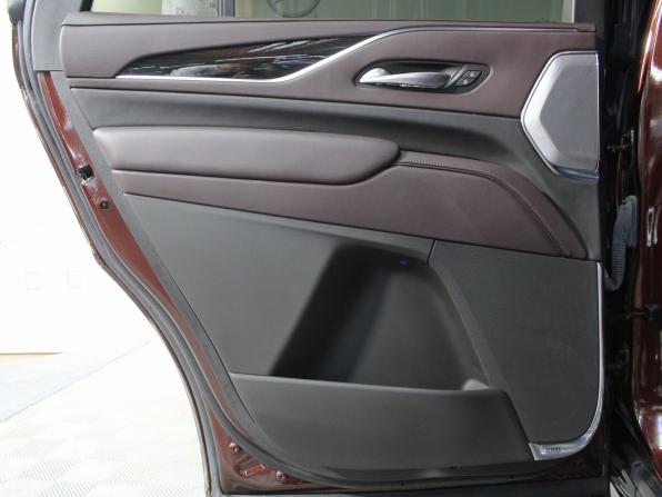 Cadillac Escalade V с пробегом 2022 года, цена 10 950 000 рублей, 70101 км, внедорожник, Автокод Объявления