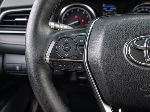 Toyota Camry VIII (XV70) Рестайлинг с пробегом 2021 года, цена 3 120 000 рублей, 86330 км, седан, Автокод Объявления