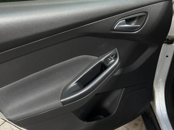 Ford Focus III с пробегом 2012 года, цена 570 000 рублей, 260756 км, хэтчбек, Автокод Объявления
