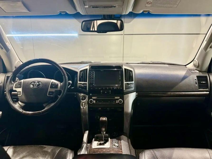 Toyota Land Cruiser 200 Series Рестайлинг 1 Новосибирск  - изображение 19