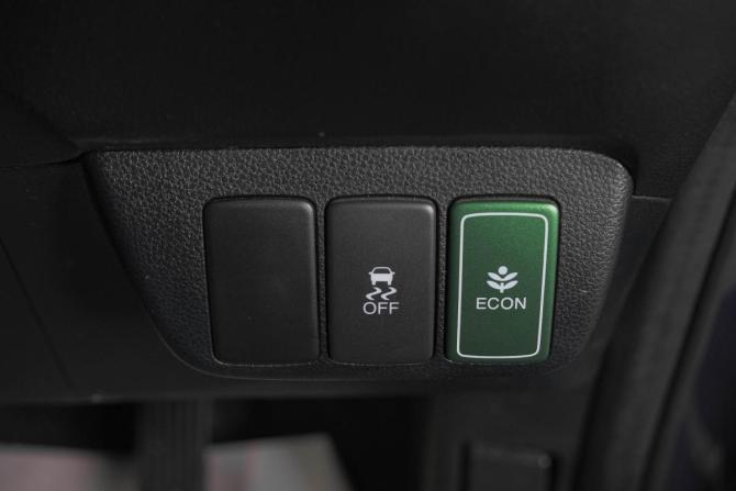 Honda Fit Shuttle I Рестайлинг с пробегом 2014 года, цена 1 099 000 рублей, 177000 км, универсал, Автокод Объявления