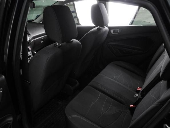 Ford Fiesta Mk6 Рестайлинг с пробегом 2015 года, цена 774 000 рублей, 140103 км, седан, Автокод Объявления