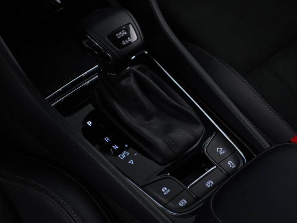 Skoda Karoq I с пробегом 2020 года, цена 2 888 444 рубля, 72022 км, внедорожник, Автокод Объявления