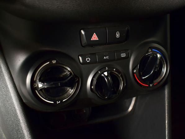 Peugeot 208 I с пробегом 2013 года, цена 585 995 рублей, 133969 км, хэтчбек, Автокод Объявления