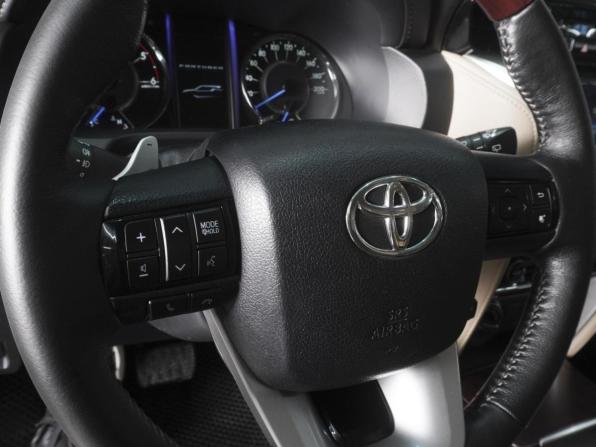 Toyota Fortuner II с пробегом 2018 года, цена 3 215 000 рублей, 133471 км, внедорожник, Автокод Объявления