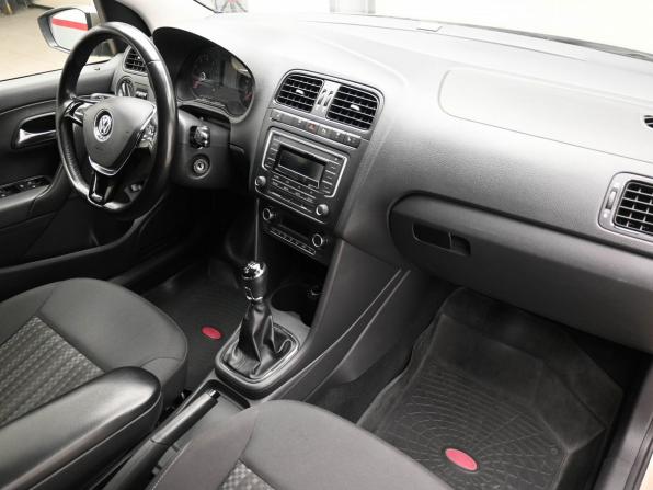 Volkswagen Polo V Рестайлинг с пробегом 2016 года, цена 1 259 900 рублей, 109934 км, седан, Автокод Объявления