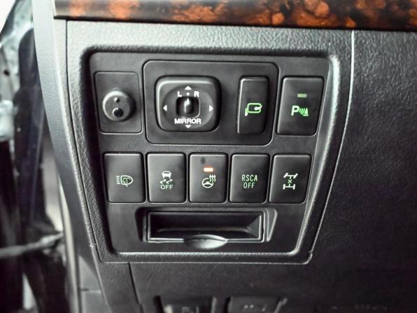 Toyota Land Cruiser 200 Series Рестайлинг 1 с пробегом 2014 года, цена 3 900 000 рублей, 299074 км, внедорожник, Автокод Объявления