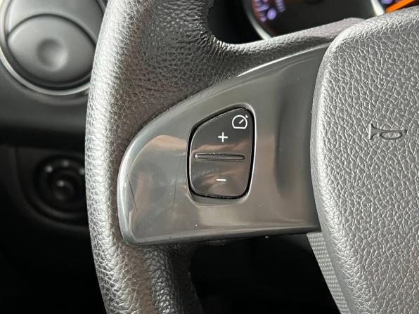 Renault Sandero II с пробегом 2018 года, цена 1 330 000 рублей, 73035 км, хэтчбек, Автокод Объявления