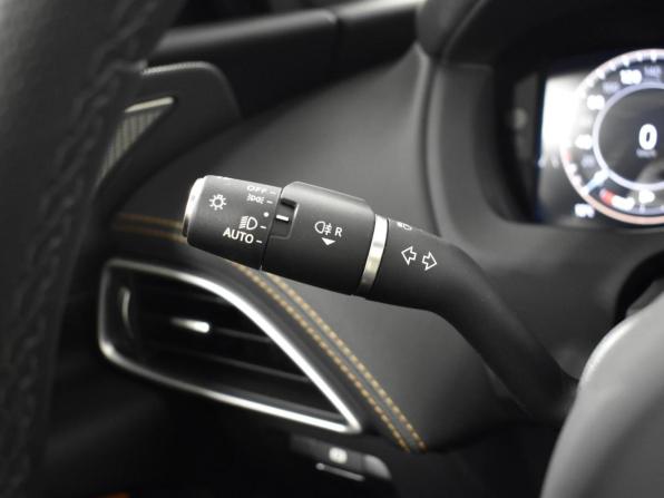 Jaguar XE I Рестайлинг с пробегом 2025 года, цена 4 649 900 рублей, 3634 км, седан, Автокод Объявления