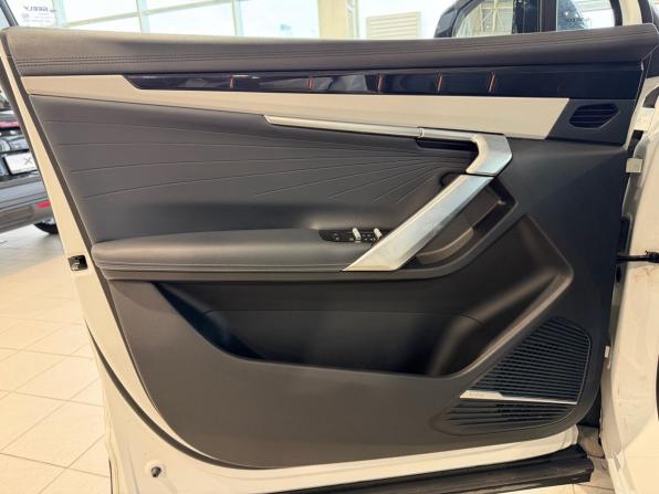 Geely Atlas II с пробегом 2023 года, цена 2 455 900 рублей, 42233 км, внедорожник, Автокод Объявления