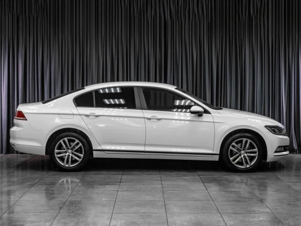 Volkswagen Passat B8 с пробегом 2016 года, цена 1 605 000 рублей, 221374 км, седан, Автокод Объявления
