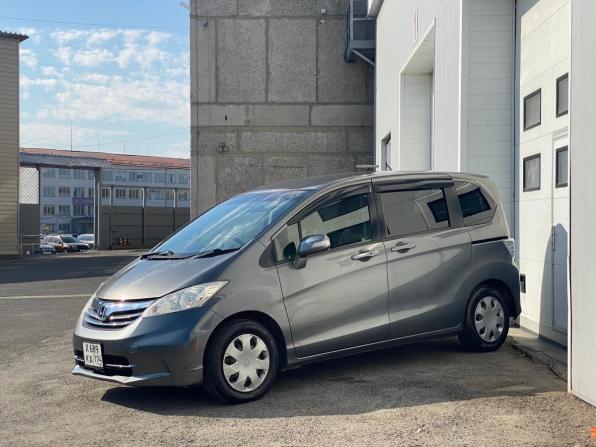 Honda Freed I Рестайлинг с пробегом 2012 года, цена 1 140 500 рублей, 169991 км, компактвэн, Автокод Объявления