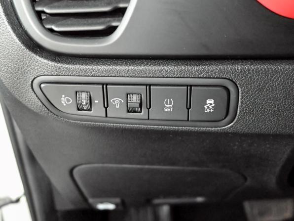 Kia Rio IV Рестайлинг с пробегом 2021 года, цена 1 950 000 рублей, 21393 км, седан, Автокод Объявления