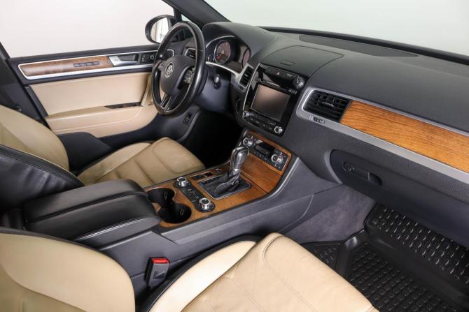 Volkswagen Touareg II с пробегом 2011 года, цена 2 149 000 рублей, 179000 км, внедорожник, Автокод Объявления