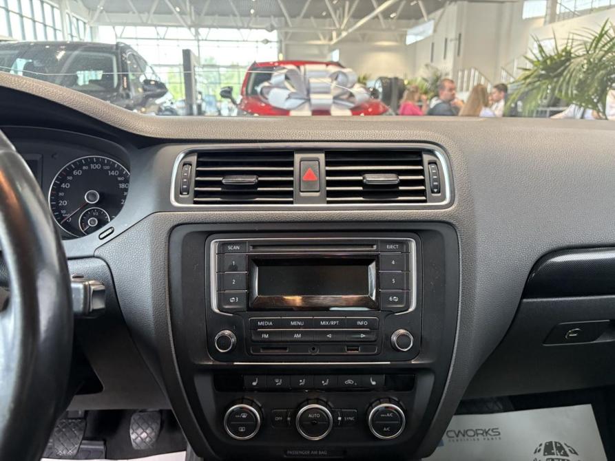 Volkswagen Jetta VI Новомосковск  - изображение 13