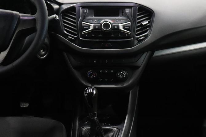 Lada (ВАЗ) Vesta I с пробегом 2017 года, цена 754 000 рублей, 108701 км, седан, Автокод Объявления