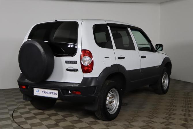 Chevrolet Niva I Рестайлинг с пробегом 2017 года, цена 789 990 рублей, 80436 км, внедорожник, Автокод Объявления