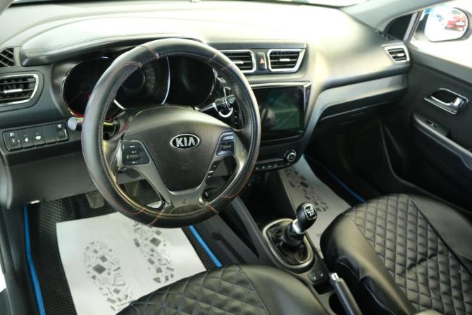 Kia Rio III Рестайлинг с пробегом 2016 года, цена 899 000 рублей, 166000 км, седан, Автокод Объявления