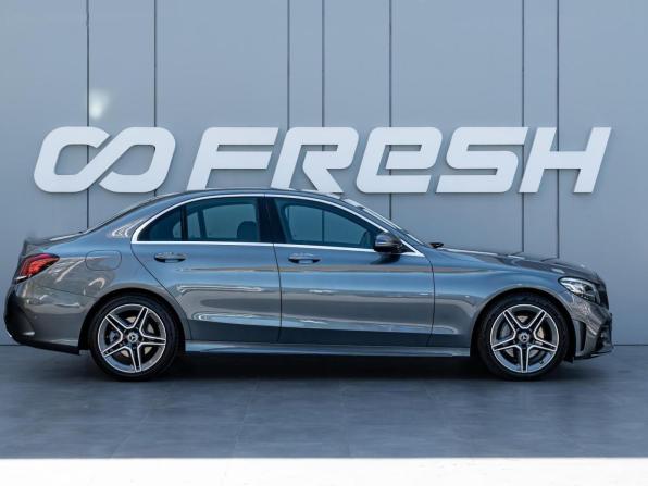 Mercedes-Benz C-Класс IV (W205) Рестайлинг с пробегом 2018 года, цена 2 895 000 рублей, 60667 км, седан, Автокод Объявления