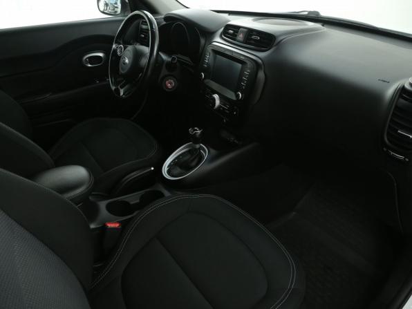 Kia Soul II Рестайлинг с пробегом 2017 года, цена 1 249 000 рублей, 203500 км, хэтчбек, Автокод Объявления