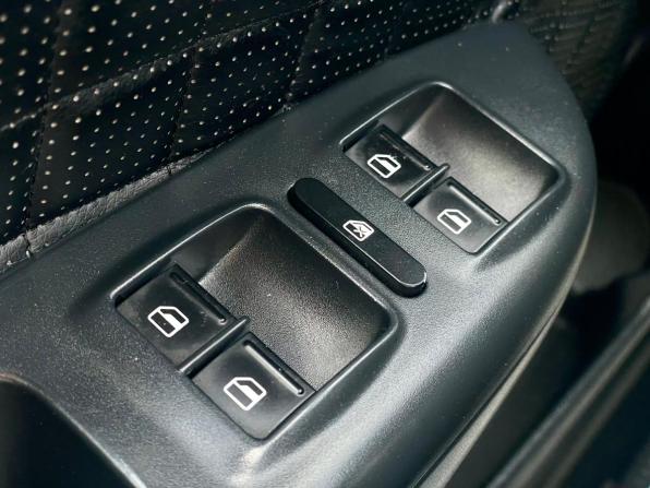 Skoda Octavia II (A5) Рестайлинг с пробегом 2012 года, цена 670 000 рублей, 297700 км, лифтбек, Автокод Объявления