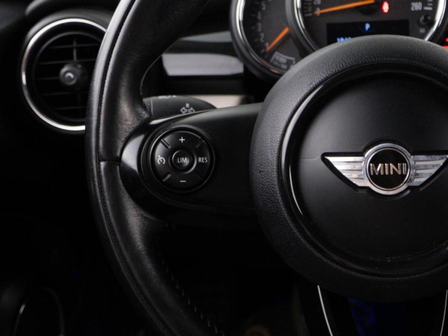 Mini Hatch III (F55/F56) Москва  - изображение 11