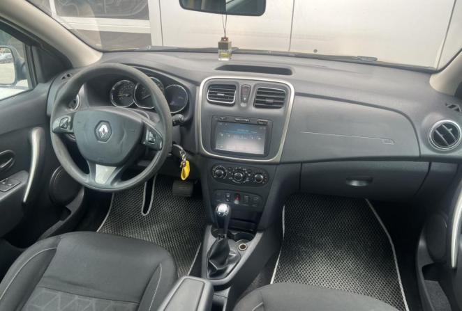 Renault Sandero II с пробегом 2015 года, цена 790 000 рублей, 177812 км, хэтчбек, Автокод Объявления