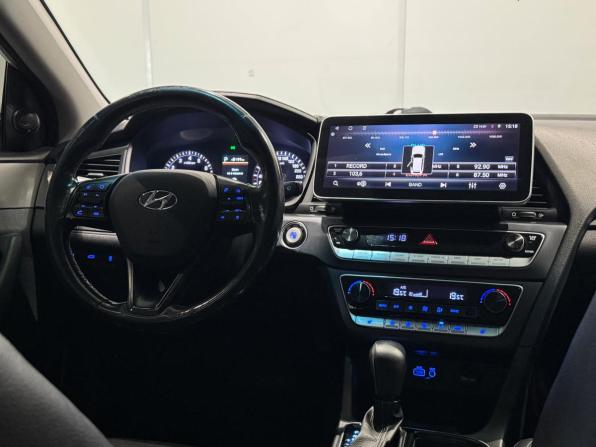 Hyundai Sonata VII (LF) Рестайлинг с пробегом 2018 года, цена 1 840 000 рублей, 89001 км, седан, Автокод Объявления