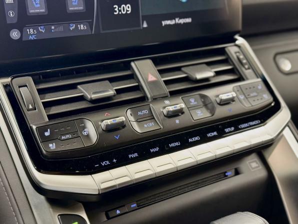 Toyota Land Cruiser 300 Series с пробегом 2021 года, цена 10 140 000 рублей, 120695 км, внедорожник, Автокод Объявления