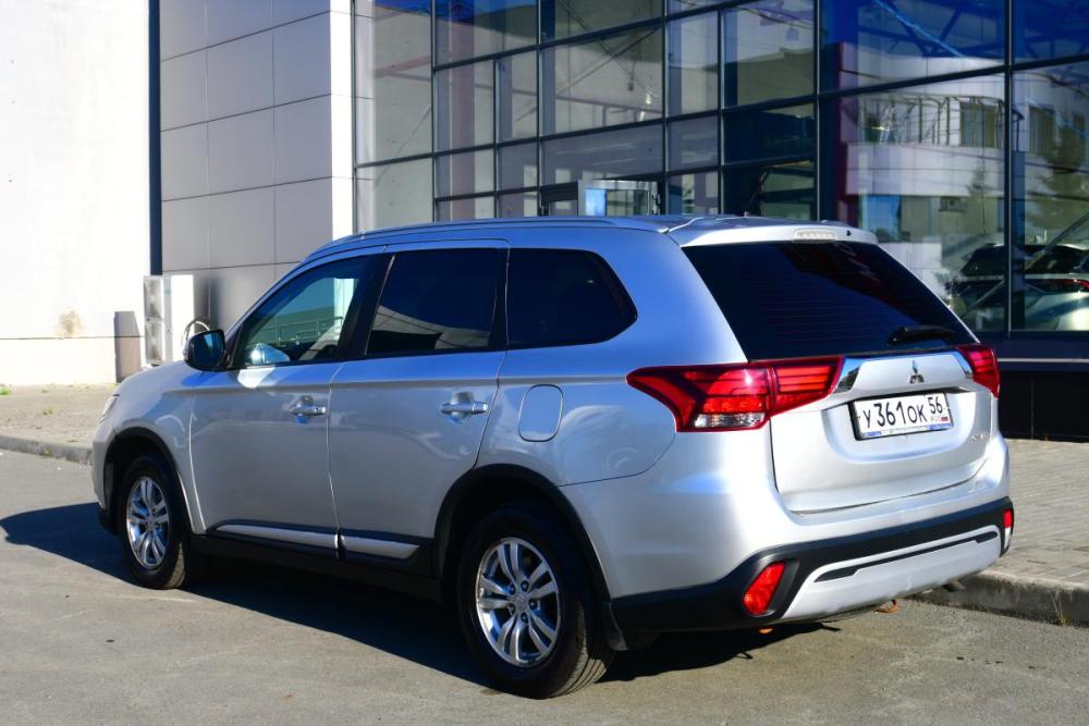 Mitsubishi Outlander III Рестайлинг 2 Екатеринбург  - изображение 3