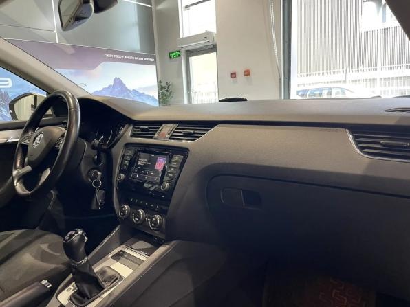 Skoda Octavia III (A7) с пробегом 2014 года, цена 1 432 000 рублей, 261586 км, универсал, Автокод Объявления